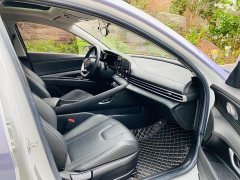 Hyundai Elantra 2022 1.5L CVT GLS Advanced - ფოტო 17