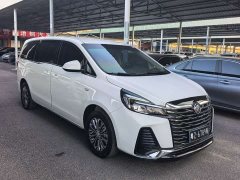 Buick GL8 Land Business Class Smart Edition - ფოტო 2