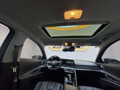 Hyundai Elantra 1.5L CVT Luxury - ფოტო 12