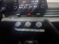 Hyundai Elantra 1.5L CVT GLX Elite - ფოტო 13
