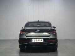 Hyundai Elantra 1.5L CVT GLX Elite - ფოტო 5