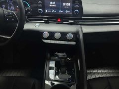 Hyundai Elantra 1.5L CVT GLX Elite - ფოტო 13