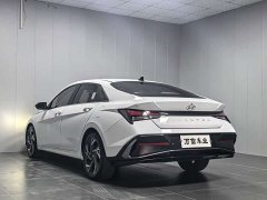 Hyundai Elantra 1.5L CVT GLX Elite - ფოტო 6