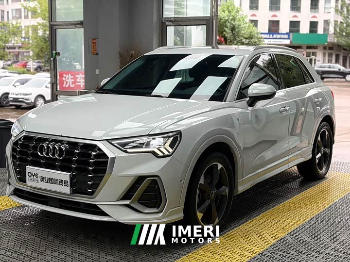 Audi Q3 35 TFSI Fashion Dynamic