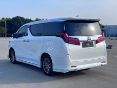 Toyota Alphard 2021 Hybrid 2.5L Luxury - ფოტო 5