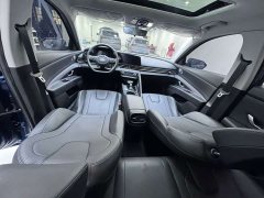 Hyundai Elantra 1.5L CVT Luxury - ფოტო 10
