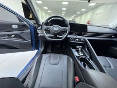 Hyundai Elantra 1.5L CVT Luxury - ფოტო 11