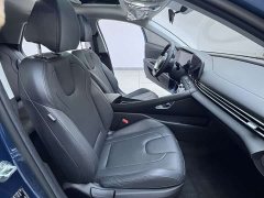 Hyundai Elantra 1.5L CVT Luxury - ფოტო 16