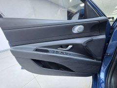 Hyundai Elantra 1.5L CVT Luxury - ფოტო 17