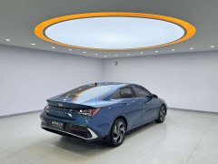 Hyundai Elantra 1.5L CVT Luxury - ფოტო 6