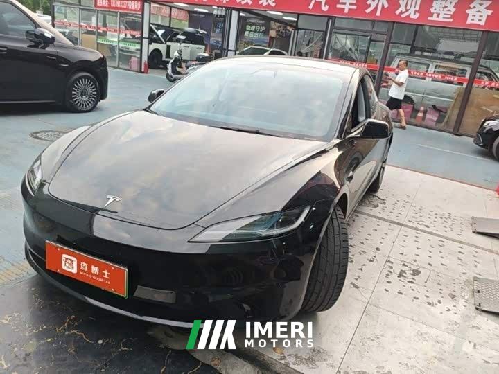 Tesla Model 3 Rear-Wheel Drive
