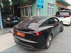 Tesla Model 3 2023 Rear-Wheel Drive - ფოტო 3
