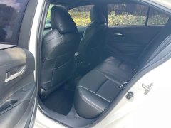 Toyota Corolla 2022 1.8L CVT Luxury - ფოტო 12