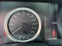 Toyota Corolla 2022 1.8L CVT Luxury - ფოტო 8