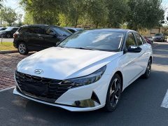 Hyundai Elantra 1.5L CVT Luxury - ფოტო 1