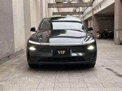 Tesla Model Y Rear-Wheel Drive - ფოტო 2