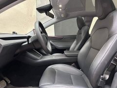 Tesla Model Y Rear-Wheel Drive - ფოტო 9
