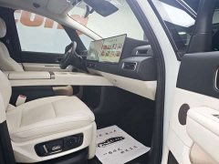 Li Auto MEGA Ultra Smart Refresh Edition - ფოტო 13