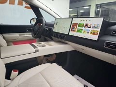 Li Auto MEGA Ultra Smart Refresh Edition - ფოტო 14