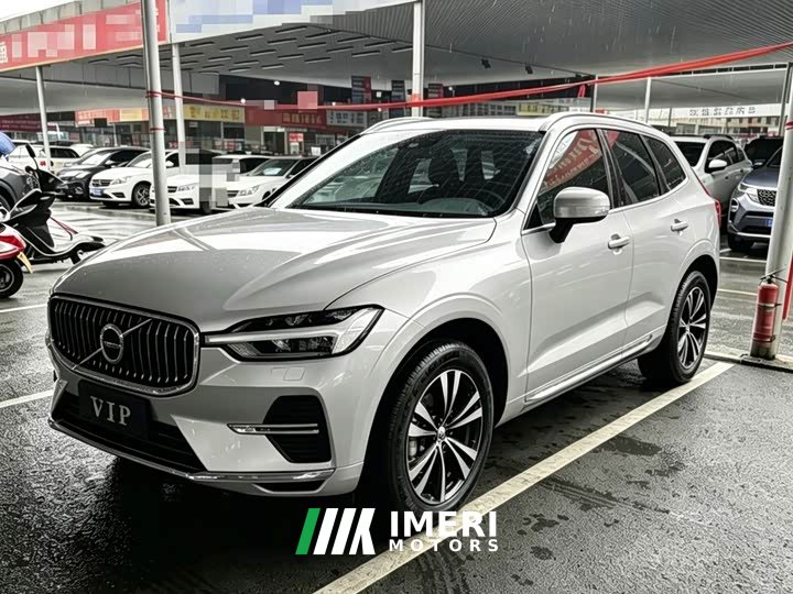 Volvo XC60 2025 B5 four-wheel drive Zhiyi Luxury Edition