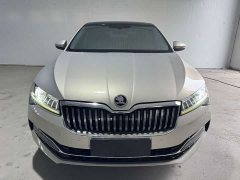 Skoda Superb TSI280 DSG Prestige - ფოტო 3