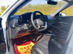 Hyundai Elantra 1.5L CVT GLX Elite - ფოტო 12