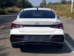 Hyundai Elantra 1.5L CVT GLX Elite - ფოტო 8