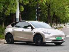 Tesla Model Y 2022 Facelift Rear-Wheel Drive - ფოტო 3