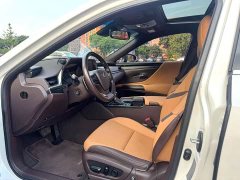 Lexus ES 200 Premium Edition - ფოტო 5