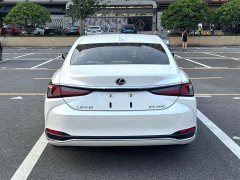 Lexus ES 200 Premium Edition - ფოტო 8