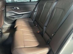 BMW 3 Series 320Li M Sport Package - ფოტო 10