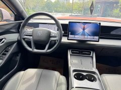 BYD Qin L EV 470KM Leading Edition - ფოტო 6