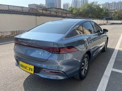 BYD Qin PLUS Glory Edition DM-i 55KM Leading - ფოტო 17