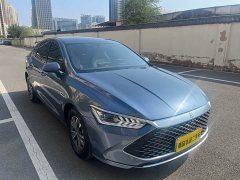 BYD Qin PLUS Glory Edition DM-i 55KM Leading - ფოტო 3