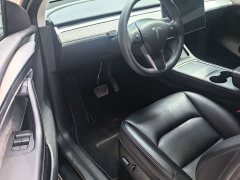 Tesla Model Y Rear-Wheel Drive - ფოტო 5