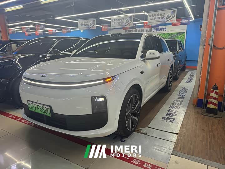 Li Auto L6 Max - ავტომობილი ჩინეთიდან