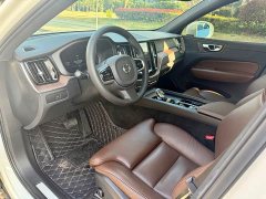 Volvo XC60 2023 B5 AWD Smart Remote Luxury Edition - ფოტო 4