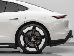 Porsche Taycan - ფოტო 11