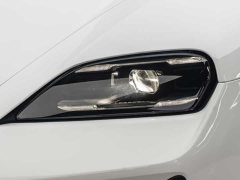 Porsche Taycan - ფოტო 12