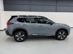 Nissan Qashqai VC-Turbo 300 CVT 4WD Premium Edition - ფოტო 9