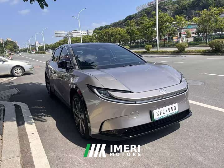 Toyota bZ5 2025 550 PRO - ავტომობილი ჩინეთიდან
