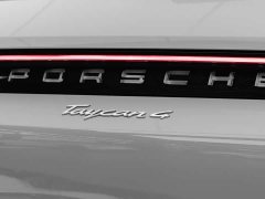 Porsche 2022 Taycan 4 Cross Turismo - ფოტო 13