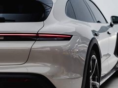 Porsche 2022 Taycan 4 Cross Turismo - ფოტო 15