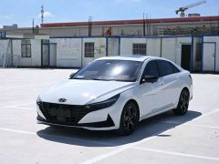 Hyundai Elantra 1.5L CVT Luxury - ფოტო 1