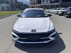 Hyundai Elantra 1.5L CVT Luxury - ფოტო 3