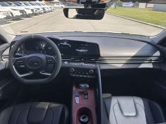 Hyundai Elantra 1.5L CVT Luxury - ფოტო 5