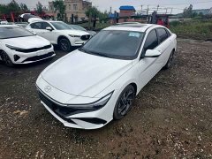Hyundai Elantra 2023 1.5L CVT Luxury - ფოტო 2