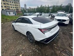 Hyundai Elantra 2023 1.5L CVT Luxury - ფოტო 9