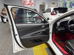 Hyundai Elantra 1.5L CVT GLX Elite - ფოტო 16