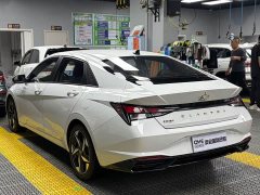 Hyundai Elantra 1.5L CVT GLX Elite - ფოტო 4